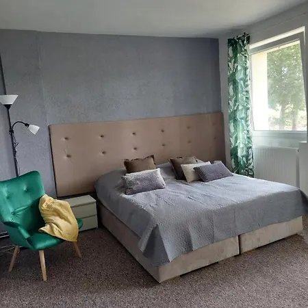 Hostel Dom Polonii W Zytkiejmach *